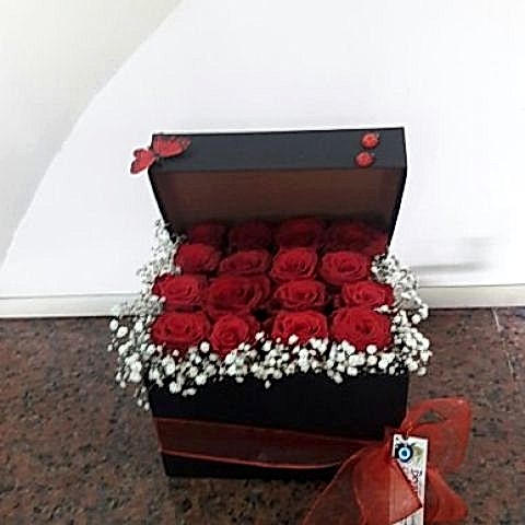 kutu 16 adet gül